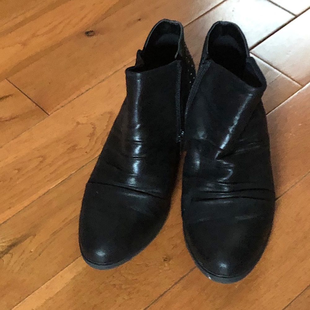 Women’s Boots.